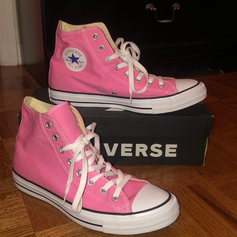 Pink converse